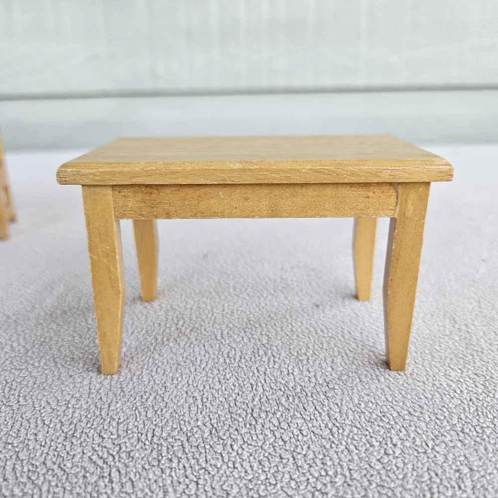 Dollhouse Miniature Dining Room Table 4 Chairs Wood Red Checkered Cushion 1:12